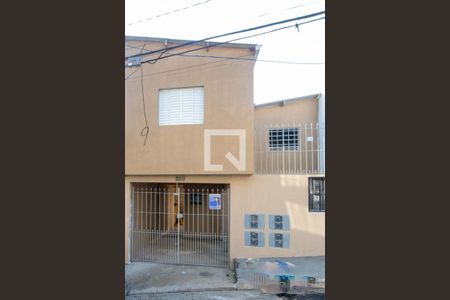 Fachada de casa para alugar com 2 quartos, 36m² em Canhema, Diadema
