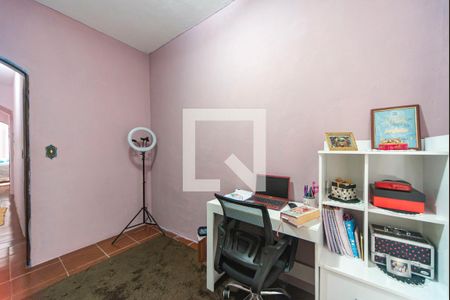 Casa à venda com 170m², 3 quartos e 2 vagas Casa à venda com 170m², 3 quartos e 2 vagasQuarto 3