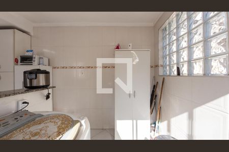 Casa à venda com 160m², 2 quartos e 2 vagas