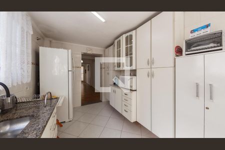 Casa à venda com 160m², 2 quartos e 2 vagas