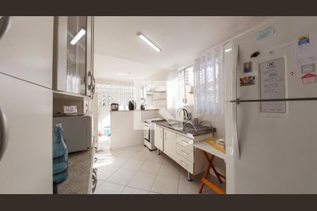 Casa à venda com 160m², 2 quartos e 2 vagas