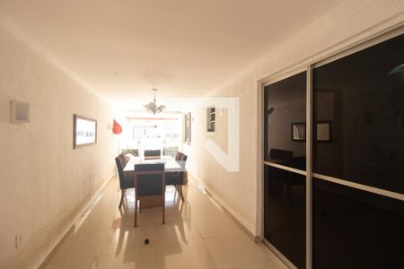 Casa de condomínio para alugar com 80m², 2 quartos e 1 vagaVaranda