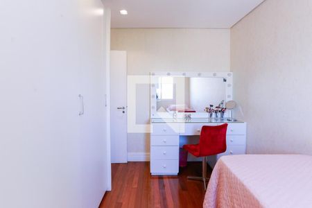 Apartamento à venda com 140m², 3 quartos e 2 vagasquarto2