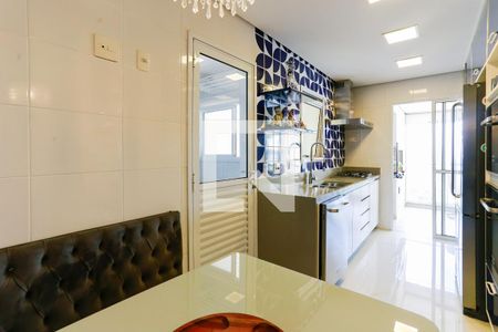 Apartamento à venda com 140m², 3 quartos e 2 vagascozinha