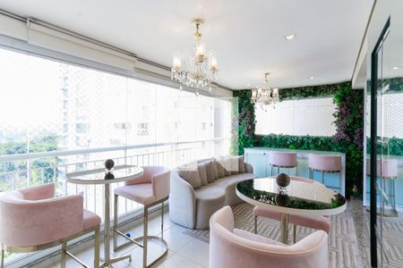 Apartamento à venda com 140m², 3 quartos e 2 vagassacada