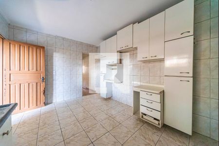 Casa para alugar com 90m², 2 quartos e 2 vagasCozinha 