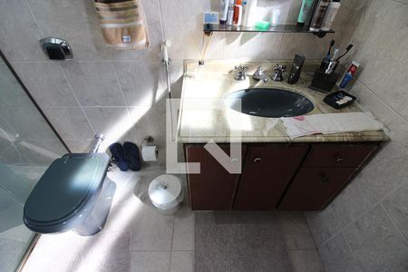 Casa à venda com 202m², 3 quartos e 2 vagasQuarto 1 - Suíte Banheiro