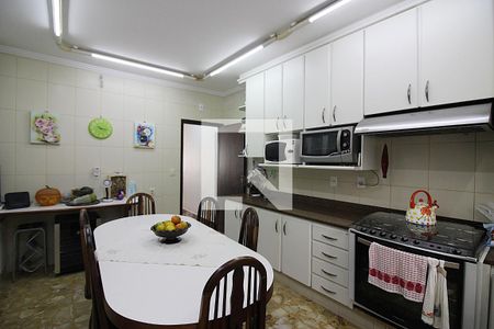 Casa à venda com 202m², 3 quartos e 2 vagasCozinha