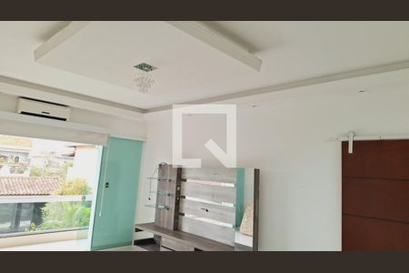 Sala de casa para alugar com 2 quartos, 250m² em Vila Antartica, Praia Grande