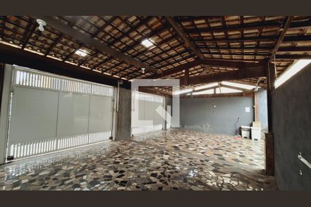 Garagem de casa para alugar com 2 quartos, 250m² em Vila Antartica, Praia Grande