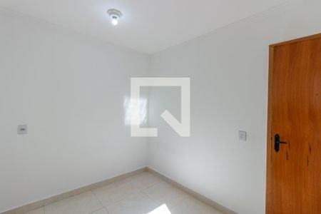 Quarto 1 de apartamento para alugar com 2 quartos, 49m² em Vila Santa Ines, São Paulo