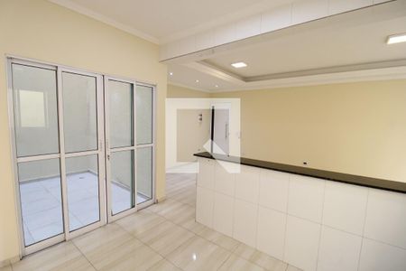 Sala / Cozinha de apartamento para alugar com 2 quartos, 106m² em Chácara São João, São Paulo