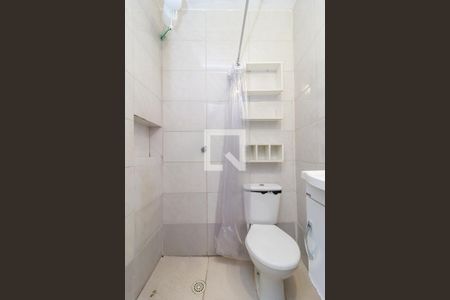 Banheiro de casa para alugar com 1 quarto, 40m² em Santo Amaro, São Paulo