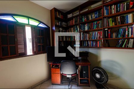 Casa à venda com 450m², 4 quartos e 2 vagasSuite 3