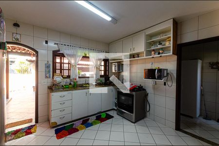 Casa à venda com 450m², 4 quartos e 2 vagasCozinha