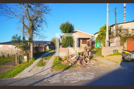 Casa à venda com 58m², 2 quartos e 5 vagasFachada