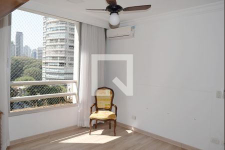 Apartamento à venda com 304m², 4 quartos e 3 vagasSuíte