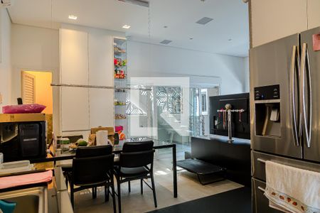 Casa à venda com 200m², 2 quartos e 2 vagasCozinha 2 do piso superior