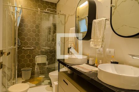 Casa à venda com 200m², 2 quartos e 2 vagasBanheiro da Suíte