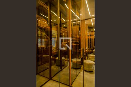 Casa à venda com 200m², 2 quartos e 2 vagasSuíte - Closet