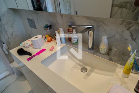 Casa à venda com 200m², 2 quartos e 2 vagasSuíte 1 do piso superior