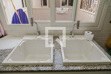 Casa à venda com 200m², 2 quartos e 2 vagasÁrea de Serviço