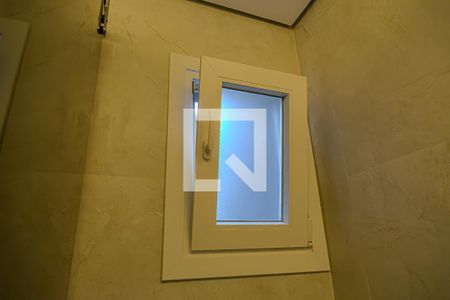 Casa à venda com 200m², 2 quartos e 2 vagasLavabo