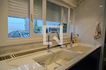 Casa à venda com 200m², 2 quartos e 2 vagasCozinha