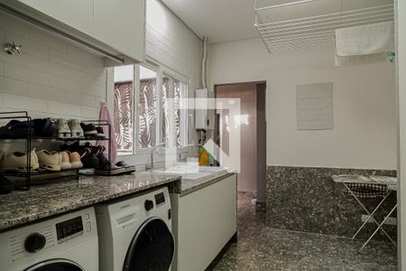Casa à venda com 200m², 2 quartos e 2 vagasÁrea de Serviço