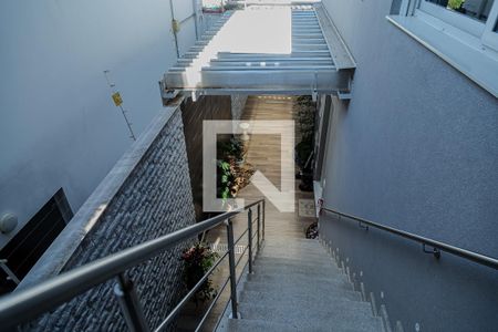 Casa à venda com 200m², 2 quartos e 2 vagasCorredor