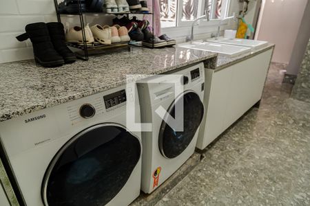 Casa à venda com 200m², 2 quartos e 2 vagasÁrea de Serviço