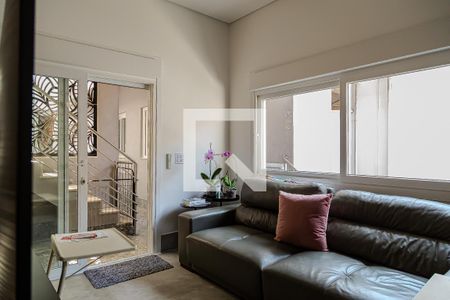 Casa à venda com 200m², 2 quartos e 2 vagasSala do piso superior