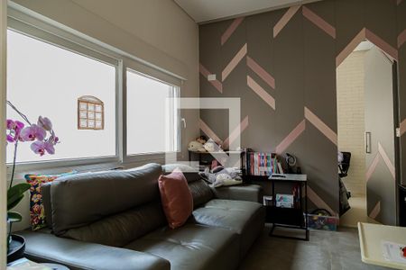 Casa à venda com 200m², 2 quartos e 2 vagasSala do piso superior