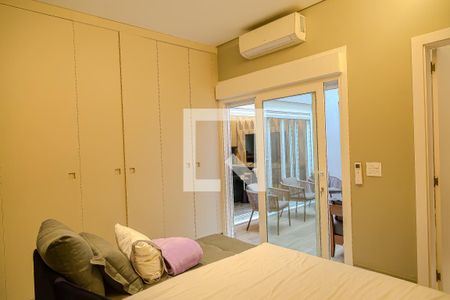 Casa à venda com 200m², 2 quartos e 2 vagasSuíte