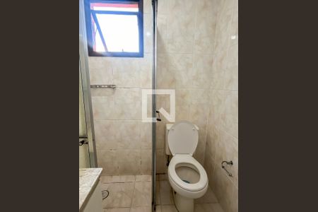 Apartamento para alugar com 70m², 2 quartos e 1 vaga Apartamento para alugar com 70m², 2 quartos e 1 vagaBanheiro da Suíte