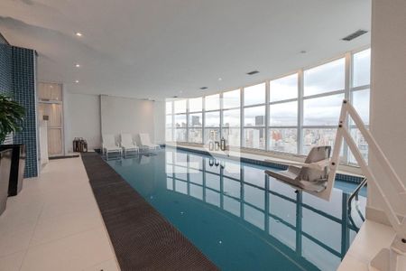 Apartamento à venda com 55m², 2 quartos e 1 vaga Apartamento à venda com 55m², 2 quartos e 1 vagaÁrea comum - Piscina