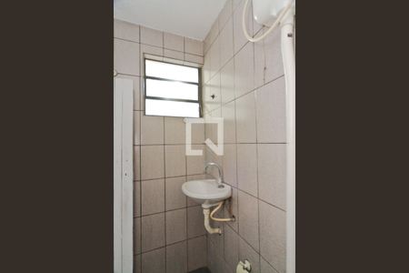 Banheiro de casa para alugar com 1 quarto, 28m² em Parque Belém, São Paulo