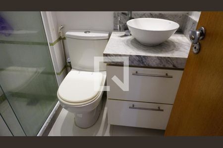 Apartamento à venda com 184m², 2 quartos e 2 vagasBanheiro Suite