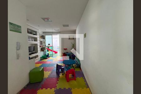 Apartamento à venda com 184m², 2 quartos e 2 vagasÁrea comum - Playground