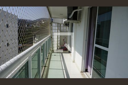 Apartamento à venda com 184m², 2 quartos e 2 vagasVaranda - Sala e Quartos