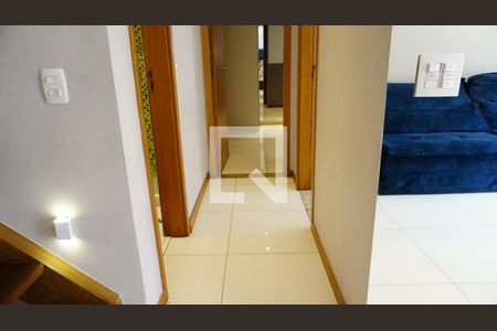 Apartamento à venda com 184m², 2 quartos e 2 vagasCorredor