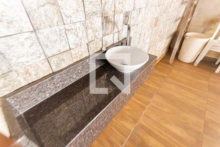 Casa à venda com 250m², 3 quartos e 4 vagas Casa à venda com 250m², 3 quartos e 4 vagasLavabo Área gourmet