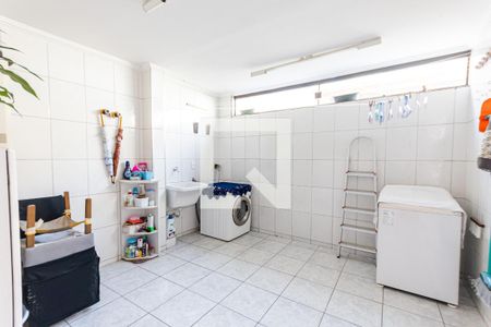 Casa à venda com 250m², 3 quartos e 4 vagas Casa à venda com 250m², 3 quartos e 4 vagasÁrea de Serviço