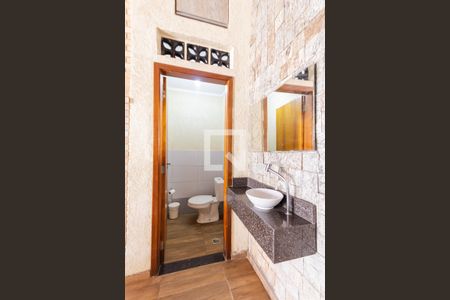 Casa à venda com 250m², 3 quartos e 4 vagas Casa à venda com 250m², 3 quartos e 4 vagasLavabo Área gourmet