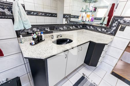 Casa à venda com 250m², 3 quartos e 4 vagas Casa à venda com 250m², 3 quartos e 4 vagasBanheiro da Suíte 1