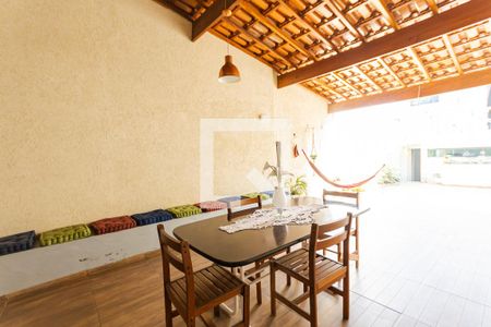 Casa à venda com 250m², 3 quartos e 4 vagas Casa à venda com 250m², 3 quartos e 4 vagasÁrea gourmet