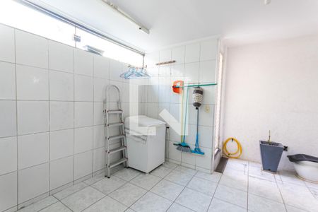 Casa à venda com 250m², 3 quartos e 4 vagas Casa à venda com 250m², 3 quartos e 4 vagasÁrea de Serviço