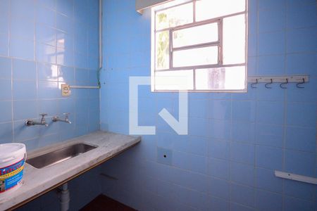 Casa à venda com 350m², 7 quartos e 3 vagasCasa 1 - Área de Serviço da Edicula 