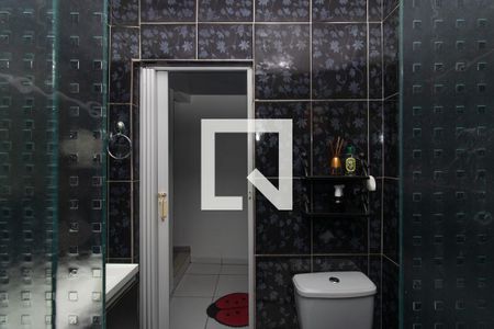 Casa para alugar com 179m², 3 quartos e 4 vagas Casa para alugar com 179m², 3 quartos e 4 vagasBanheiro