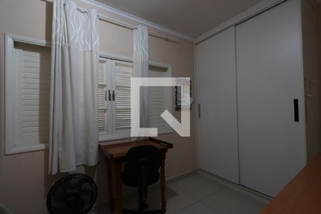 Casa à venda com 130m², 3 quartos e 4 vagasQuarto 3